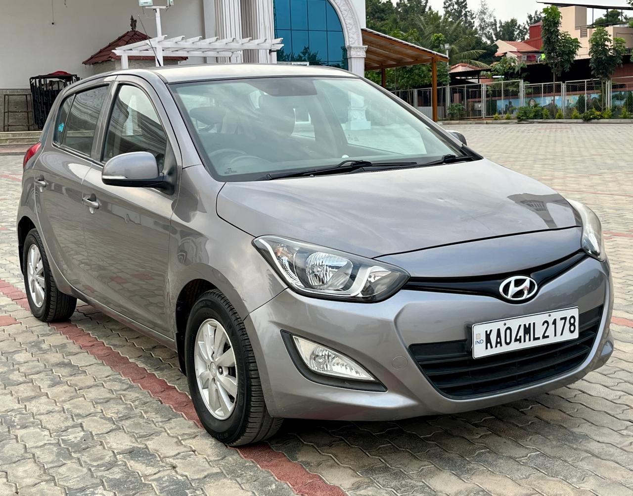 Hyundai  I20 sportz  2012 Grey