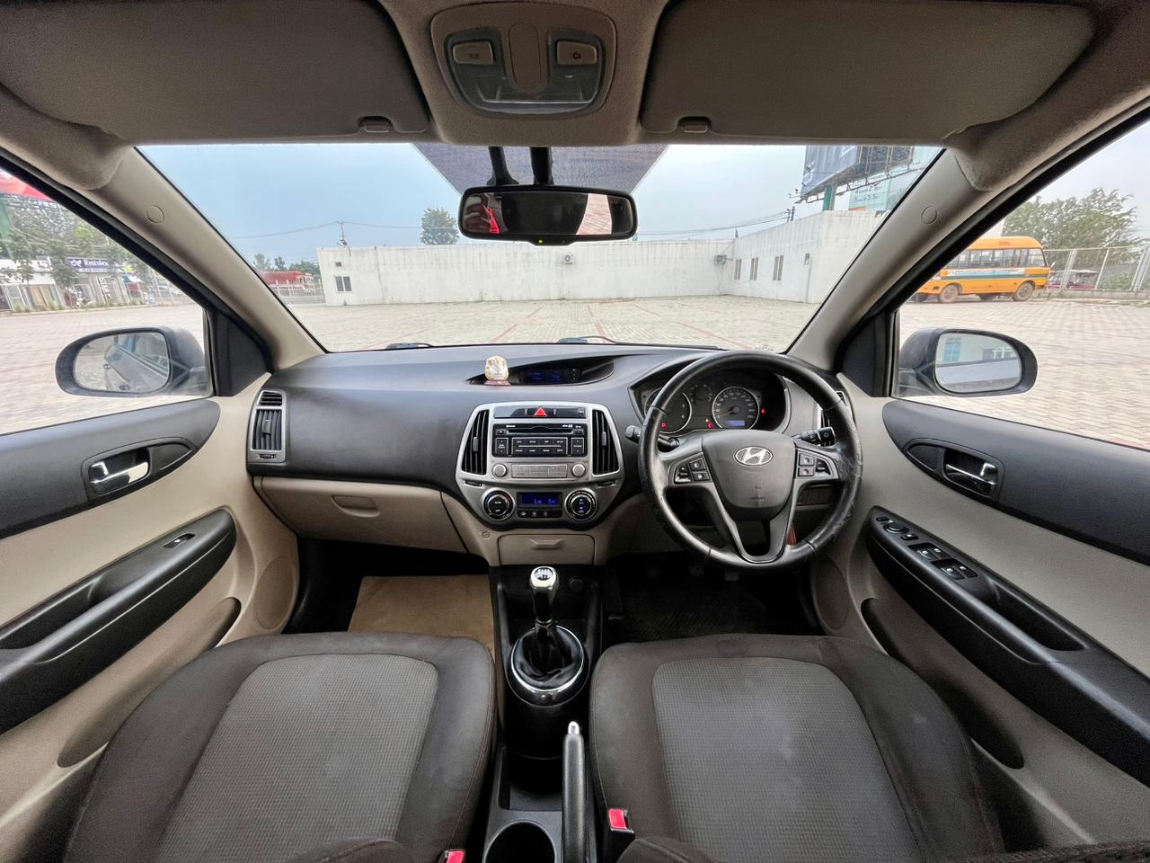 Hyundai  I20 sportz  2012 Grey