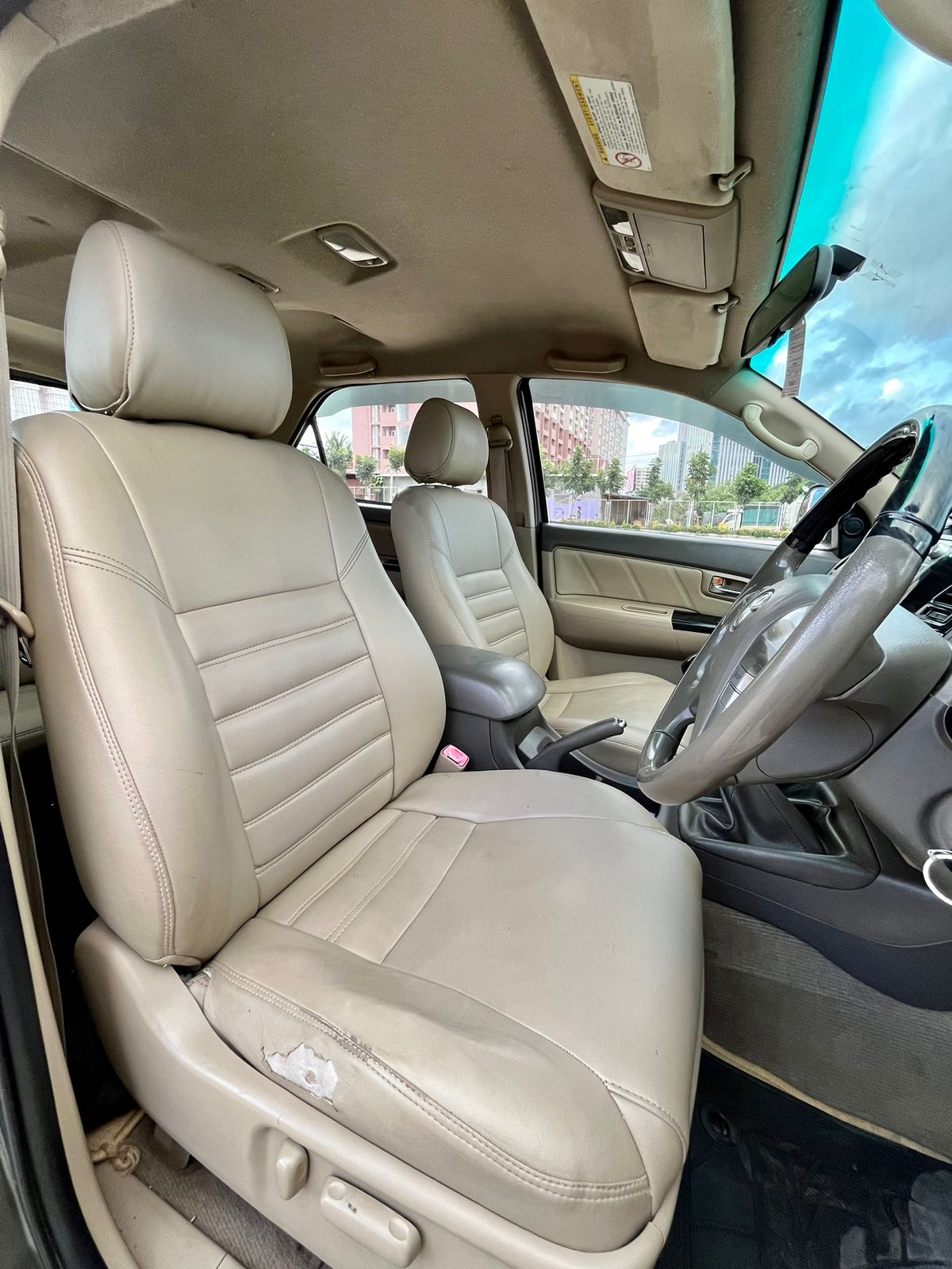 Toyota FORTUNER 3.0 4WD 2013