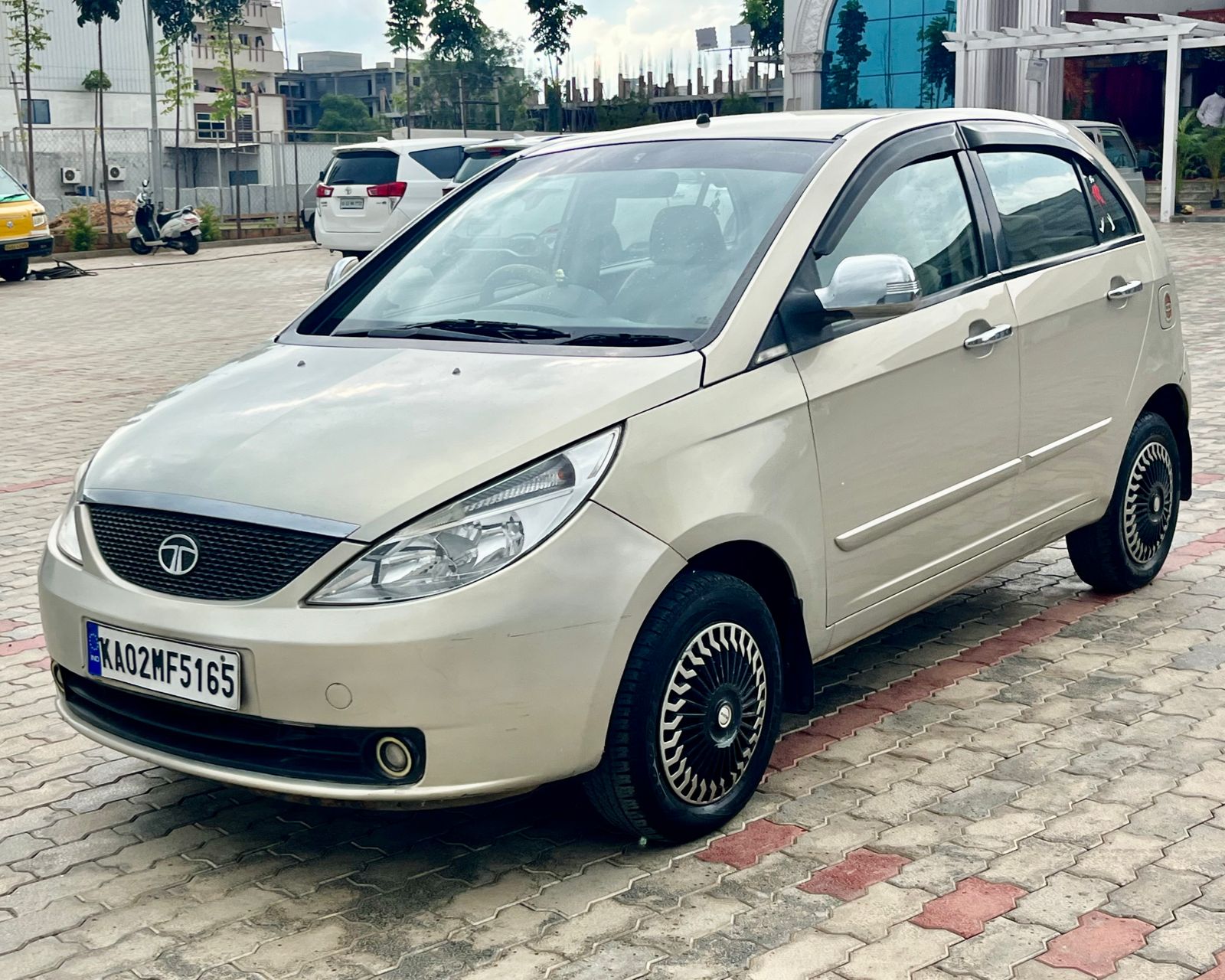 Indica Vista Aura ABS  QJET 75