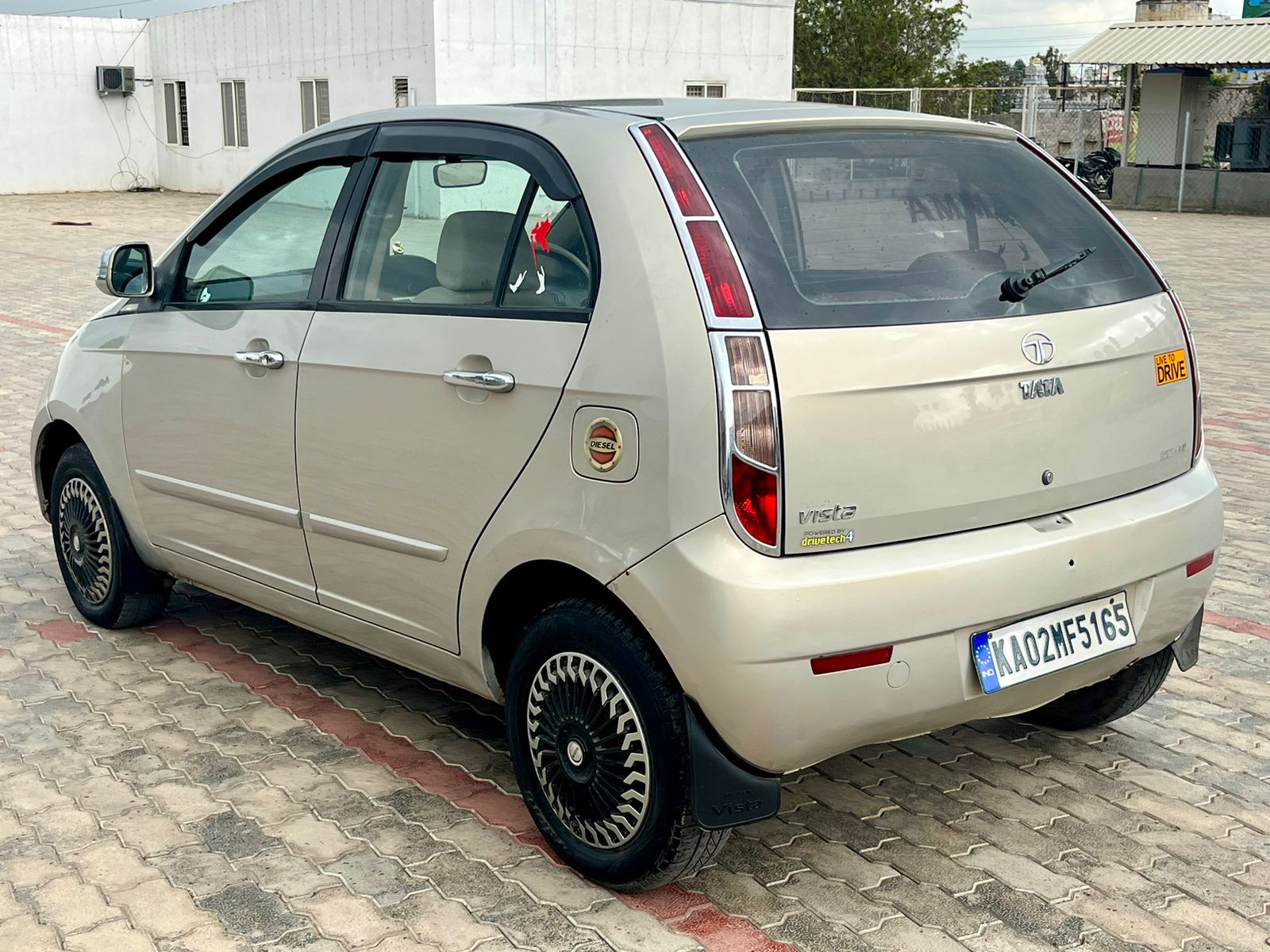 Indica Vista Aura ABS  QJET 75