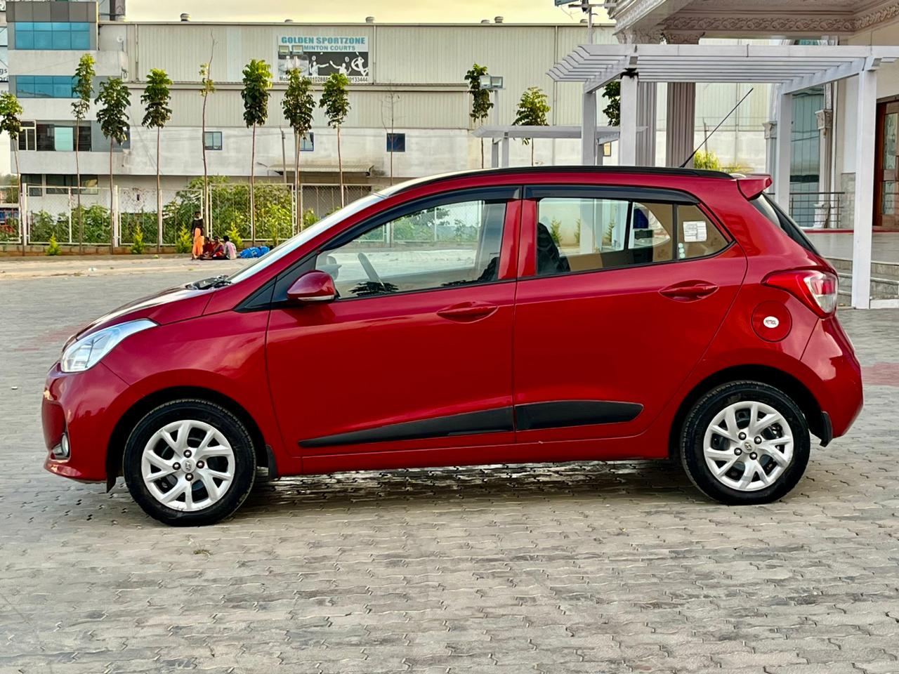 Hyundai  Grand i10 sportz 1.2